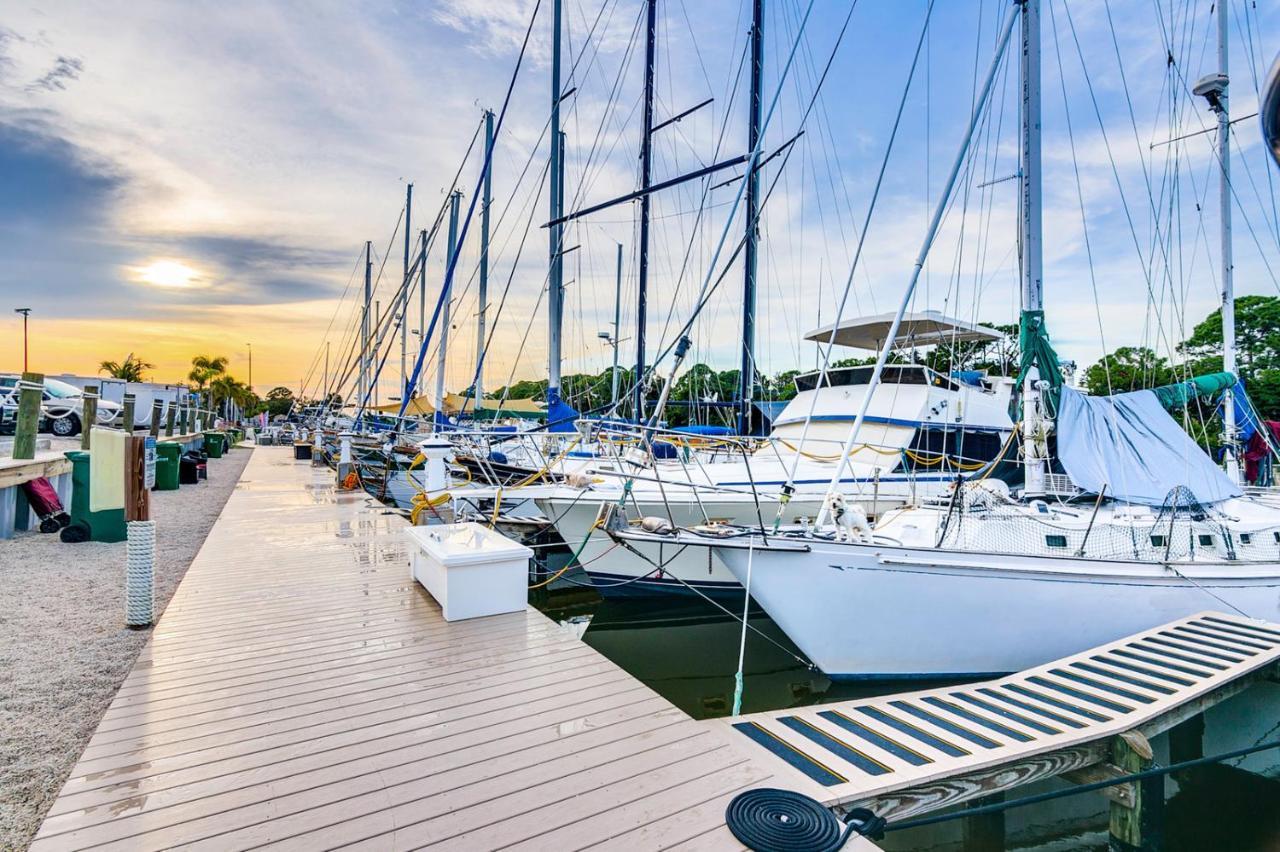 Cape Crossing Resort & Marina Merritt Island Εξωτερικό φωτογραφία